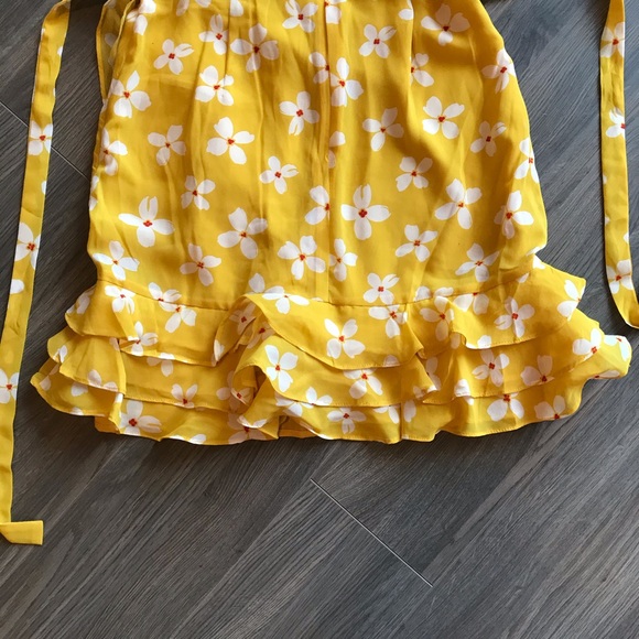 Host Pick 🎉 NWT* Bardot Yellow Floral Marigold Dress $134* Size XS - Picture 5 of 7